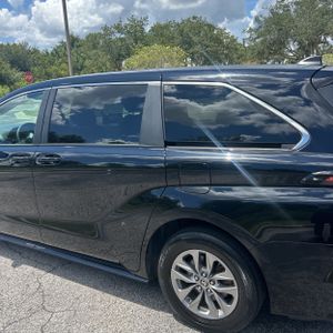 2025 Toyota SIENNA LE 8-PASSENGER 照片 6