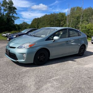 2012 Toyota PRIUS FOUR — фото 1