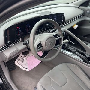 صورة مصغرة 35 لـ 2023 Hyundai ELANTRA SEL
