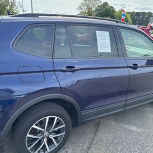 VOLKSWAGEN TIGUAN S - 9