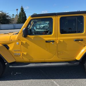 JEEP WRANGLER UNLIMITED SAHARA - 4