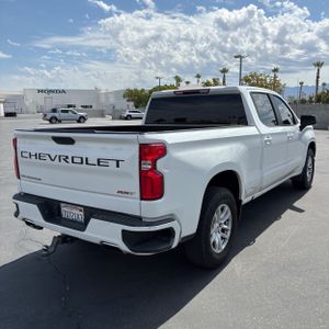 صورة 8 لـ 2020 Chevrolet SILVERADO 1500 RST