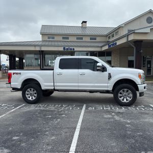FORD F-250 SUPER DUTY PLATINUM - 10