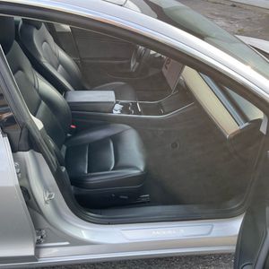 2018 Tesla MODEL 3 LONG RANGE — фото 33