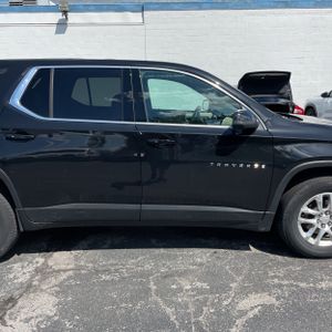 2023 Chevrolet TRAVERSE LS — миниатюра 11