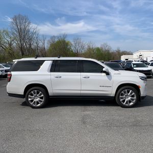 CHEVROLET SUBURBAN HIGH COUNTRY - 10