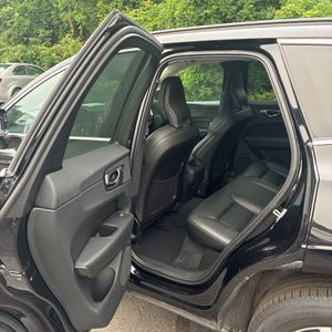 2023 Volvo XC60 B5 CORE thumbnail 34