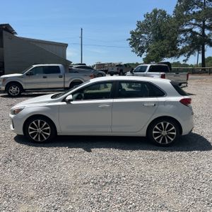 HYUNDAI ELANTRA GT BASE - 3