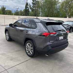 TOYOTA RAV4 - 5