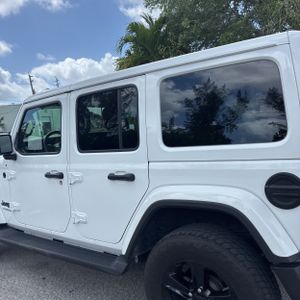 JEEP WRANGLER UNLIMITED SAHARA ALTITUDE - 6