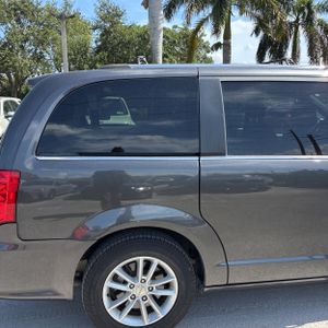 2020 Dodge GRAND CARAVAN SXT — фото 9