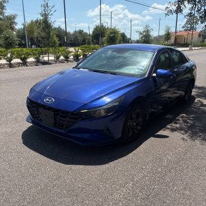 صورة 1 لـ 2021 Hyundai ELANTRA SEL
