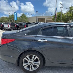 HYUNDAI SONATA LIMITED - 9