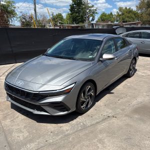 HYUNDAI ELANTRA LIMITED - 1