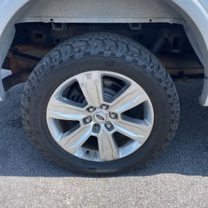 2015 FORD F-150 PLATINUM — миниатюра 19