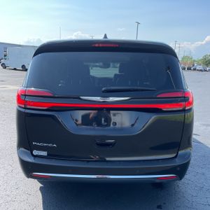 2023 Chrysler PACIFICA TOURING L — фото 7