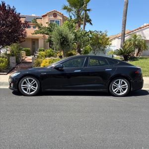 TESLA MODEL S BASE - 3