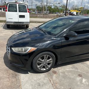 HYUNDAI ELANTRA SEL - 2