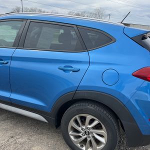 HYUNDAI TUCSON SE - 6