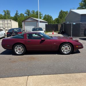 CHEVROLET CORVETTE - 10