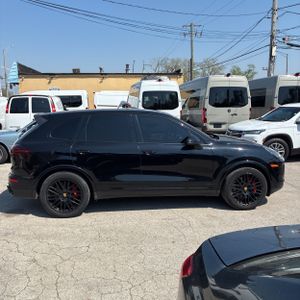PORSCHE CAYENNE - 10
