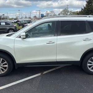 NISSAN ROGUE SV - 4
