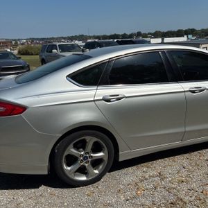 2015 FORD FUSION SE 照片 9