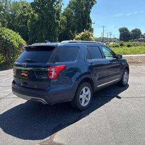 FORD EXPLORER XLT - 8
