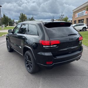 صورة 5 لـ 2017 JEEP GRAND CHEROKEE ALTITUDE
