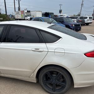 FORD FUSION SE - 6