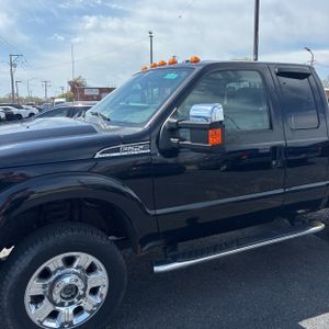 FORD F-250 SUPER DUTY LARIAT - 2