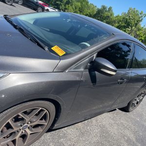 FORD FOCUS SE - 2