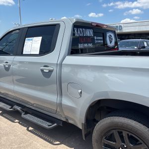 صورة 6 لـ 2024 Chevrolet SILVERADO 1500 RST