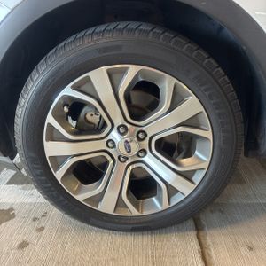 صورة مصغرة 17 لـ 2018 FORD EXPLORER PLATINUM