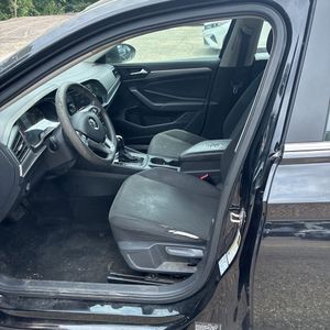 2019 Volkswagen JETTA S — миниатюра 32