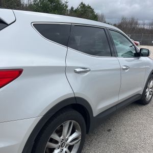 HYUNDAI SANTA FE SPORT 2.0T - 9