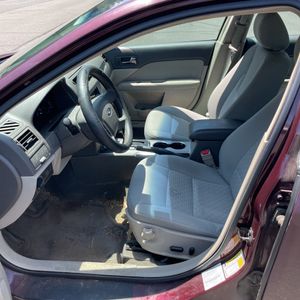 صورة مصغرة 32 لـ 2012 FORD FUSION SE