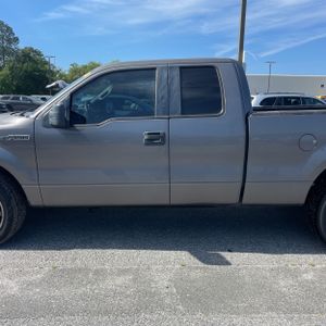 FORD F-150 XLT - 4