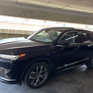 صورة 2 لـ 2023 Acura MDX SH-AWD W/TECH