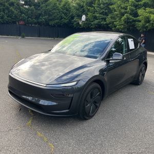 TESLA MODEL Y LONG RANGE - 1
