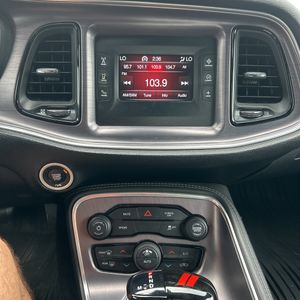 صورة مصغرة 36 لـ 2017 Dodge CHALLENGER SXT