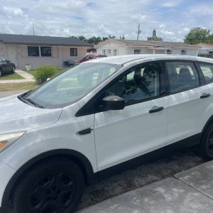 FORD ESCAPE S - 2
