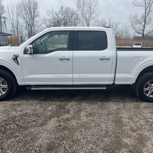FORD F-150 XLT - 4