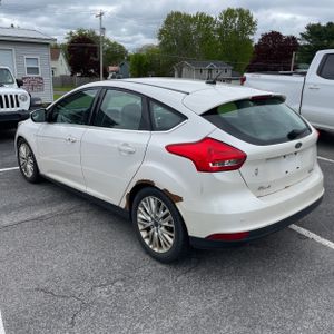 FORD FOCUS TITANIUM - 5