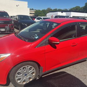 FORD FOCUS SE - 2