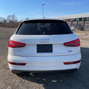 AUDI Q3 2.0T PREMIUM PLUS - 7
