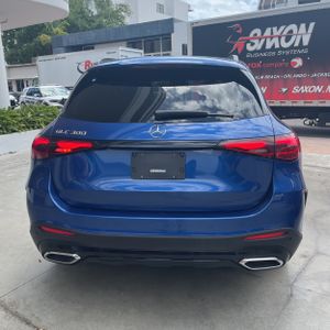 MERCEDES-BENZ GLC - 7