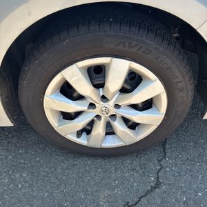 2021 Toyota COROLLA LE thumbnail 18