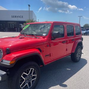 صورة 2 لـ 2025 JEEP WRANGLER SAHARA