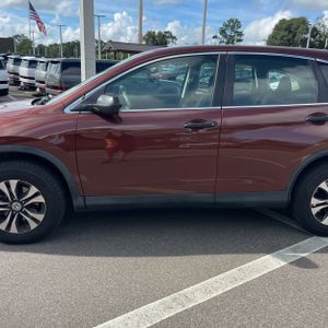 صورة 4 لـ 2015 Honda CR-V LX
